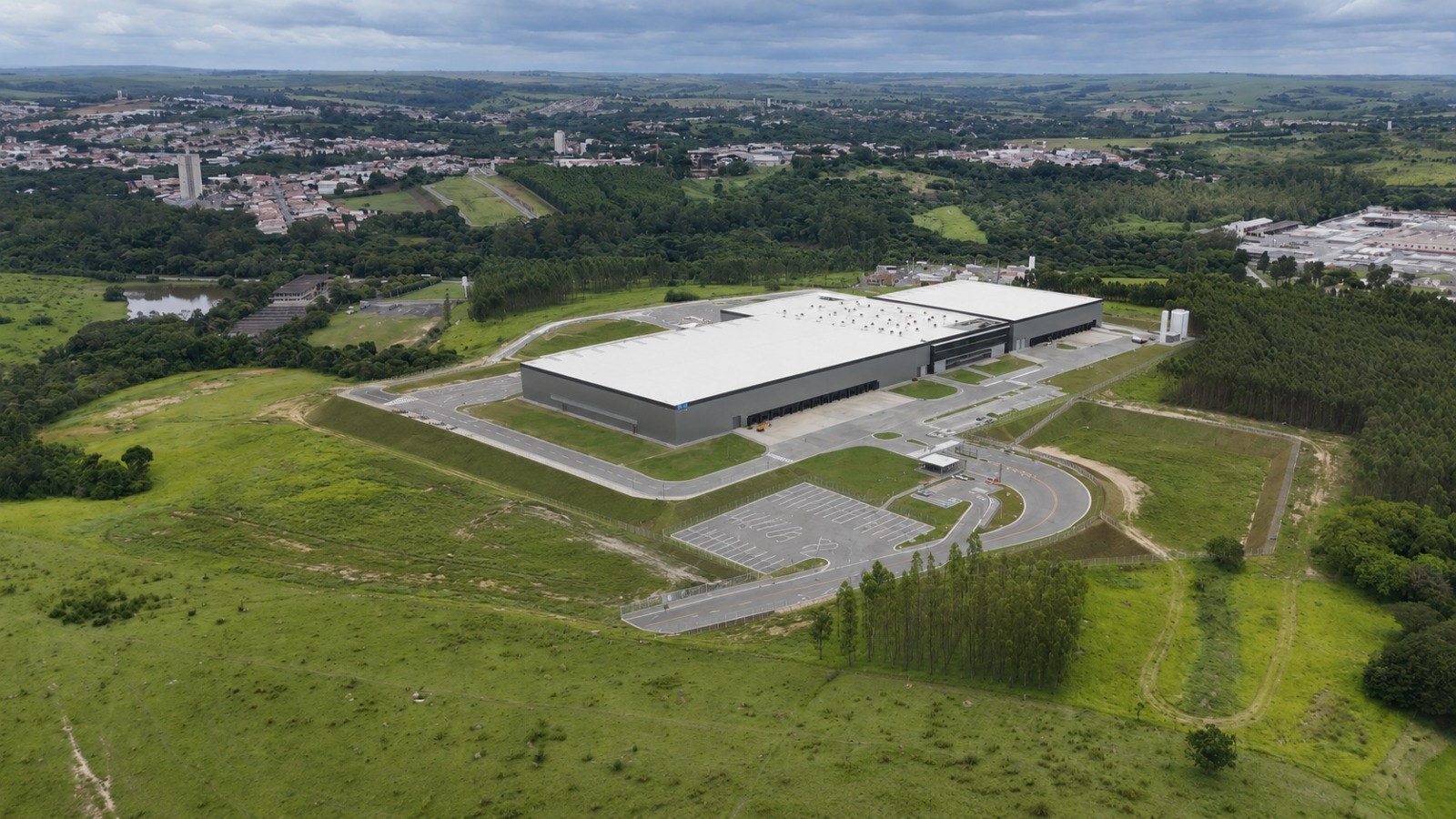 Obra concluída vista de drone