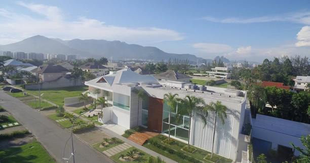 RJ casa de luxo fotografias aereas barra da tijuca drone